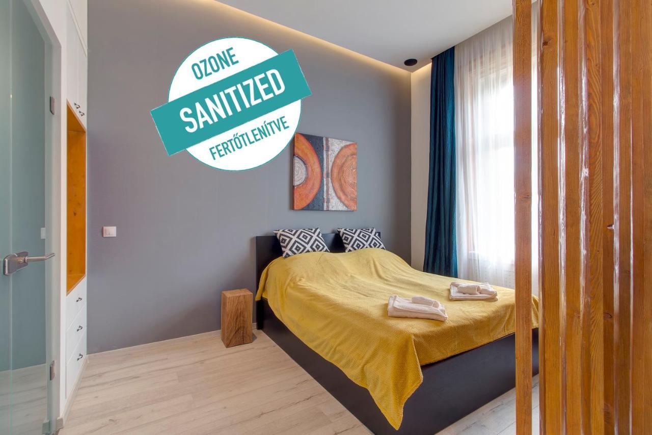 Luxury Apartment By Hi5 -Andrassy Suite Budapest Bagian luar foto