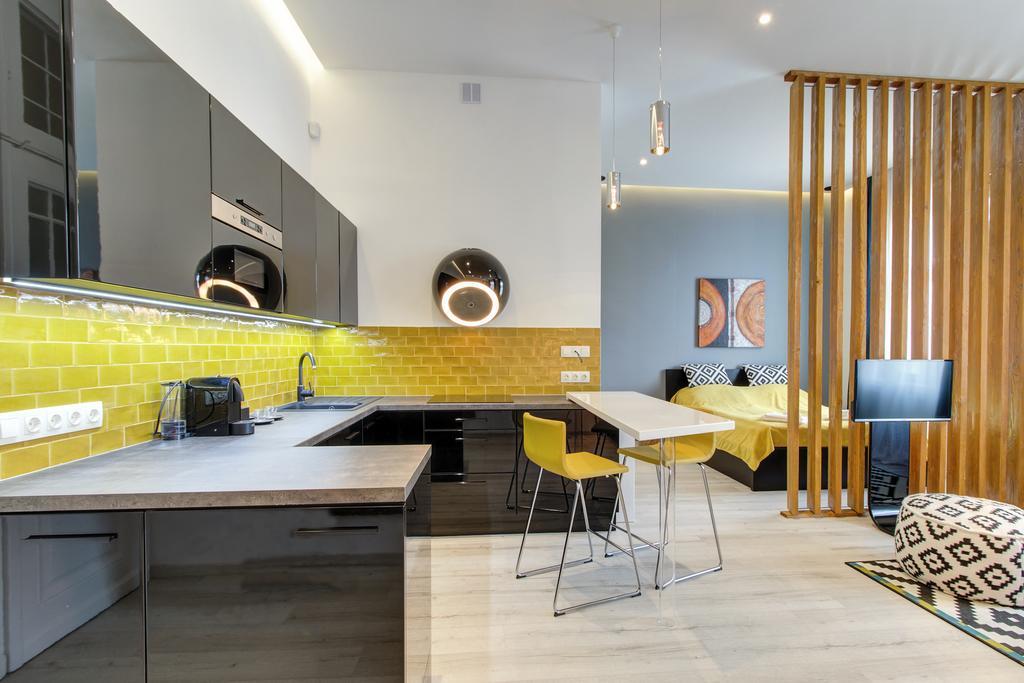 Luxury Apartment By Hi5 -Andrassy Suite Budapest Bagian luar foto