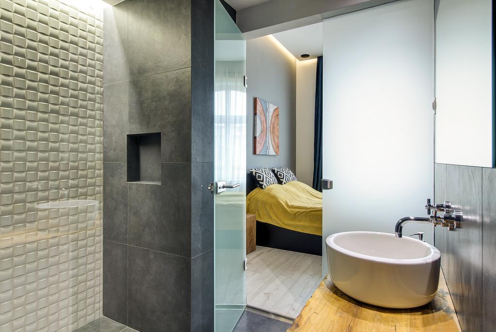Luxury Apartment By Hi5 -Andrassy Suite Budapest Bagian luar foto