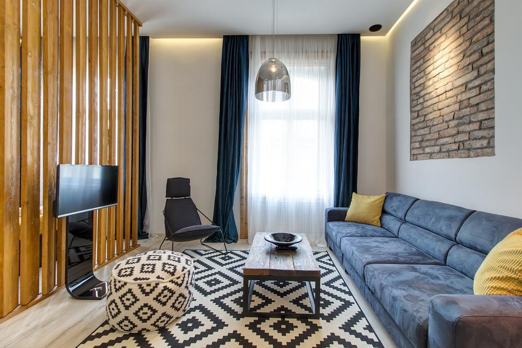 Luxury Apartment By Hi5 -Andrassy Suite Budapest Bagian luar foto