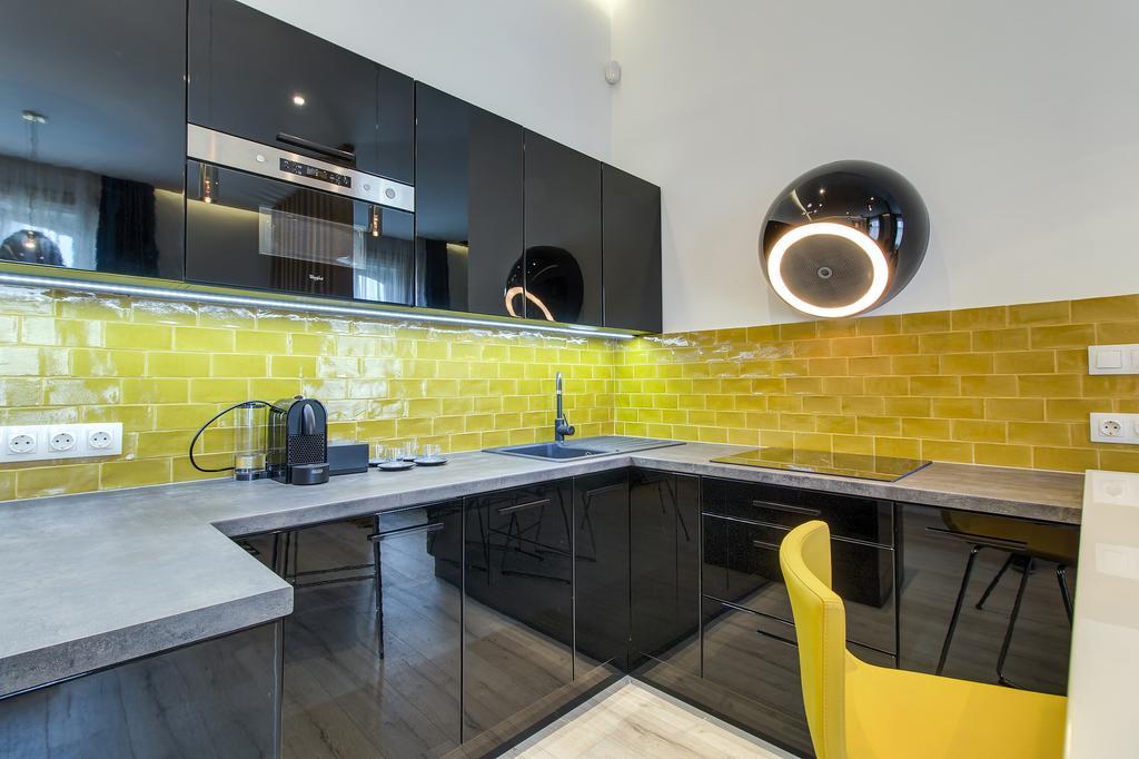 Luxury Apartment By Hi5 -Andrassy Suite Budapest Bagian luar foto